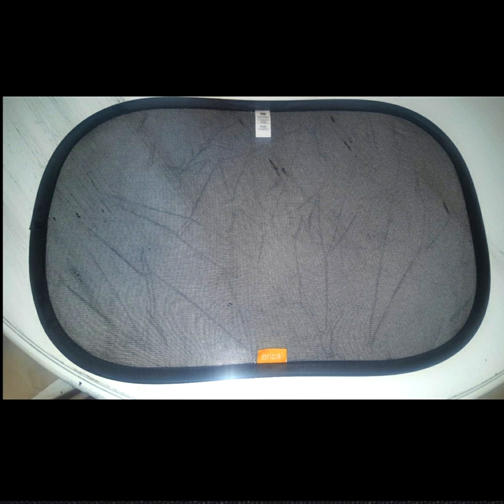 1 brica baby cling car window shade nwot